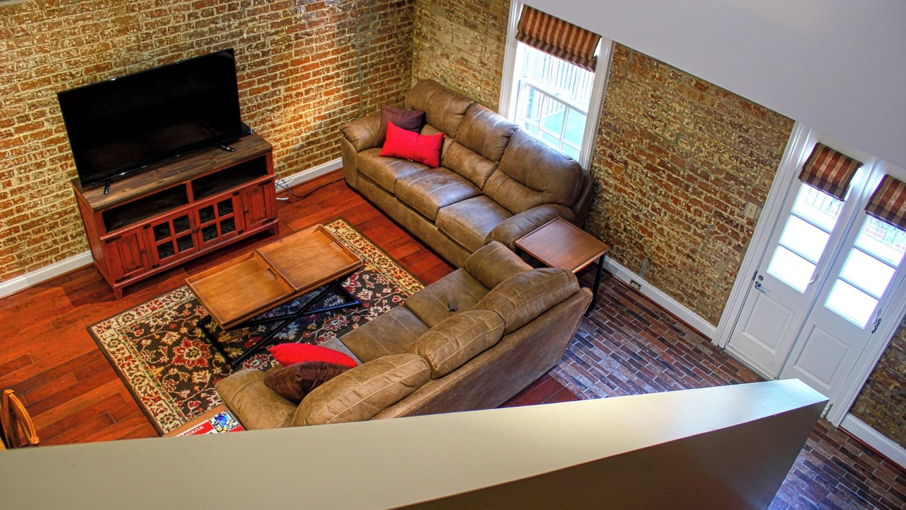 Photo of Livingroom in French Quarter