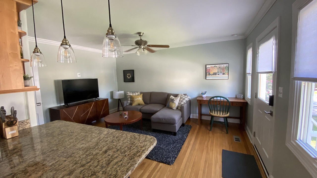 Photo of Livingroom in Oyster Harbor