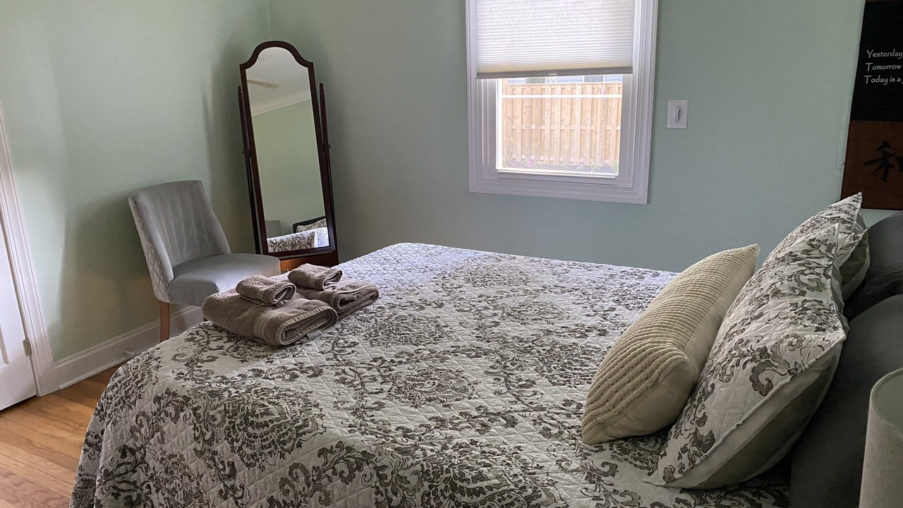 Photo of Bedroom in Oyster Harbor