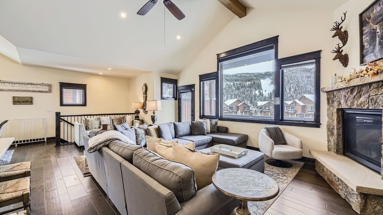 Photo of Bedroom in River Run