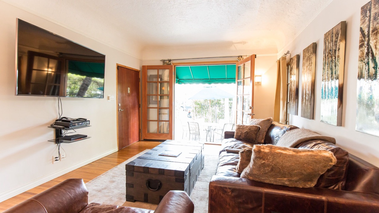 Photo of Livingroom in Tri-West