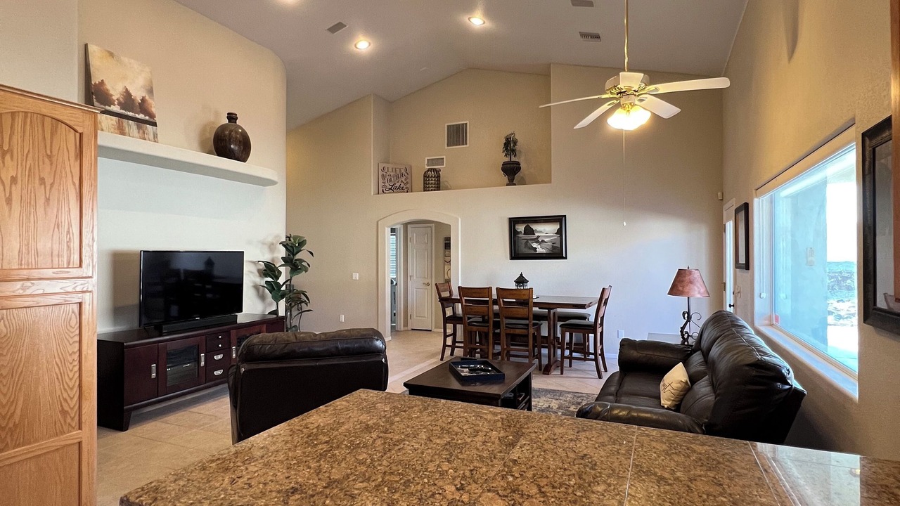 Photo of Livingroom in Bullhead City