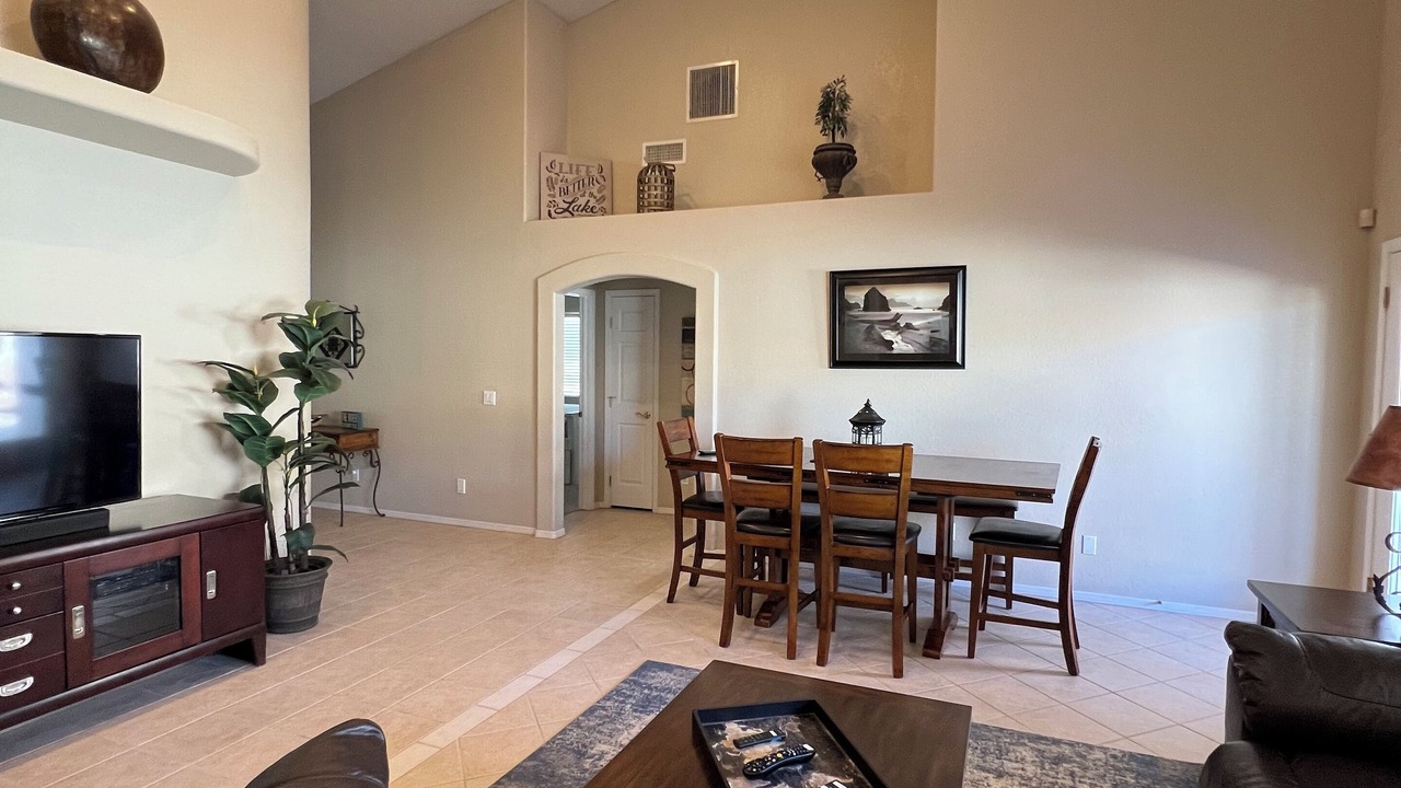 Photo of Livingroom in Bullhead City