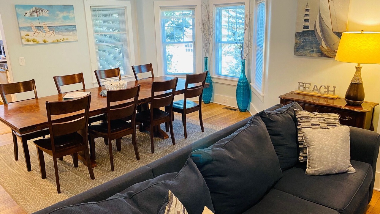 Photo of Livingroom in Wakefield-Peacedale