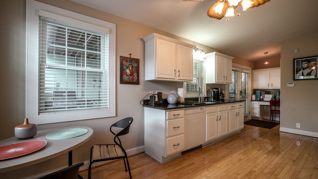 Photo of Kitchen in Deer Park