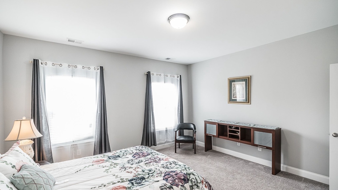 Photo of Bedroom in Gallatin
