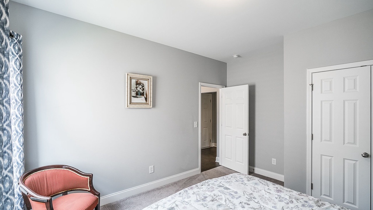 Photo of Bedroom in Gallatin