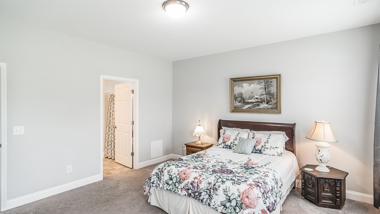 Photo of Bedroom in Gallatin