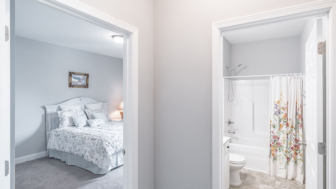 Photo of Bedroom in Gallatin