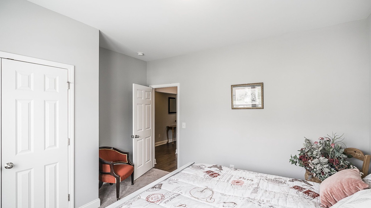 Photo of Bedroom in Gallatin