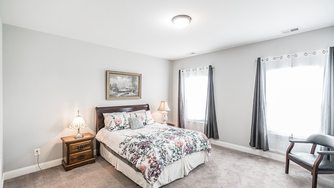 Photo of Bedroom in Gallatin