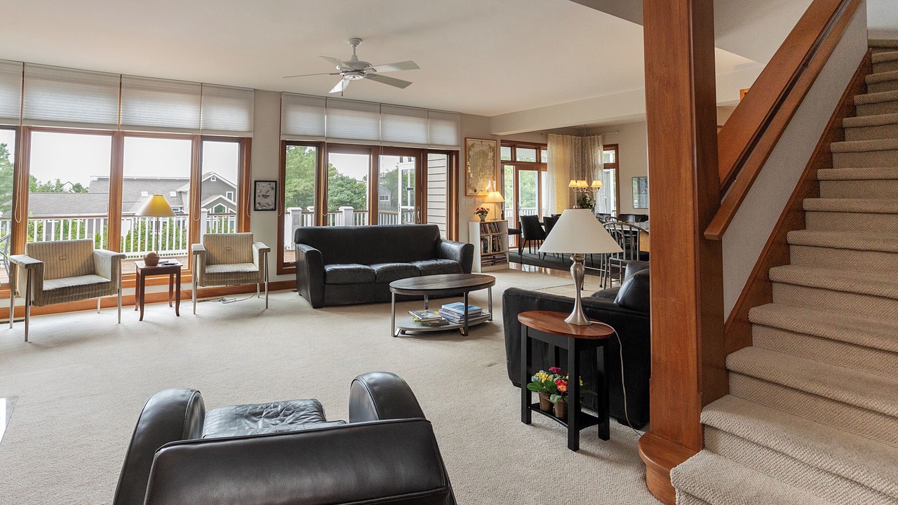 Photo of Livingroom in Grand Beach