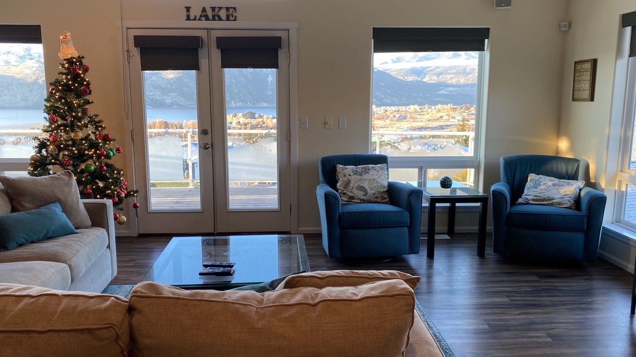 Photo of Livingroom in Manson