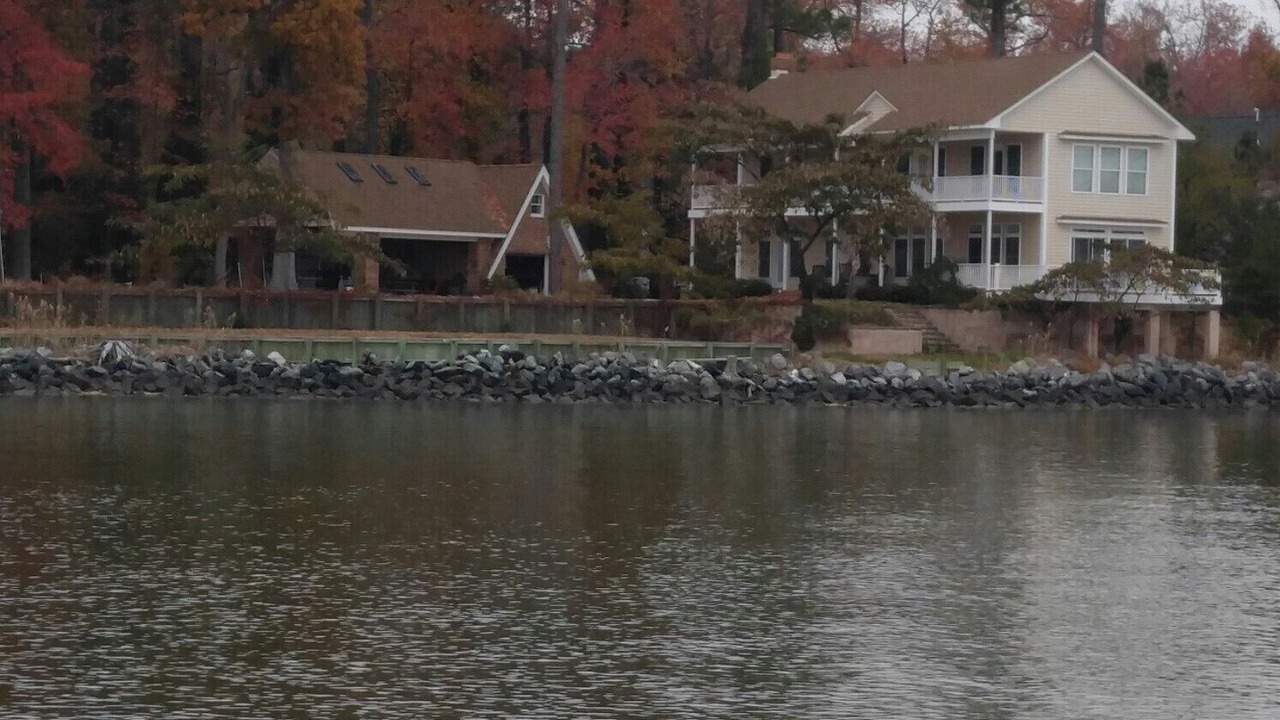 Photo of Others in Cobb Island