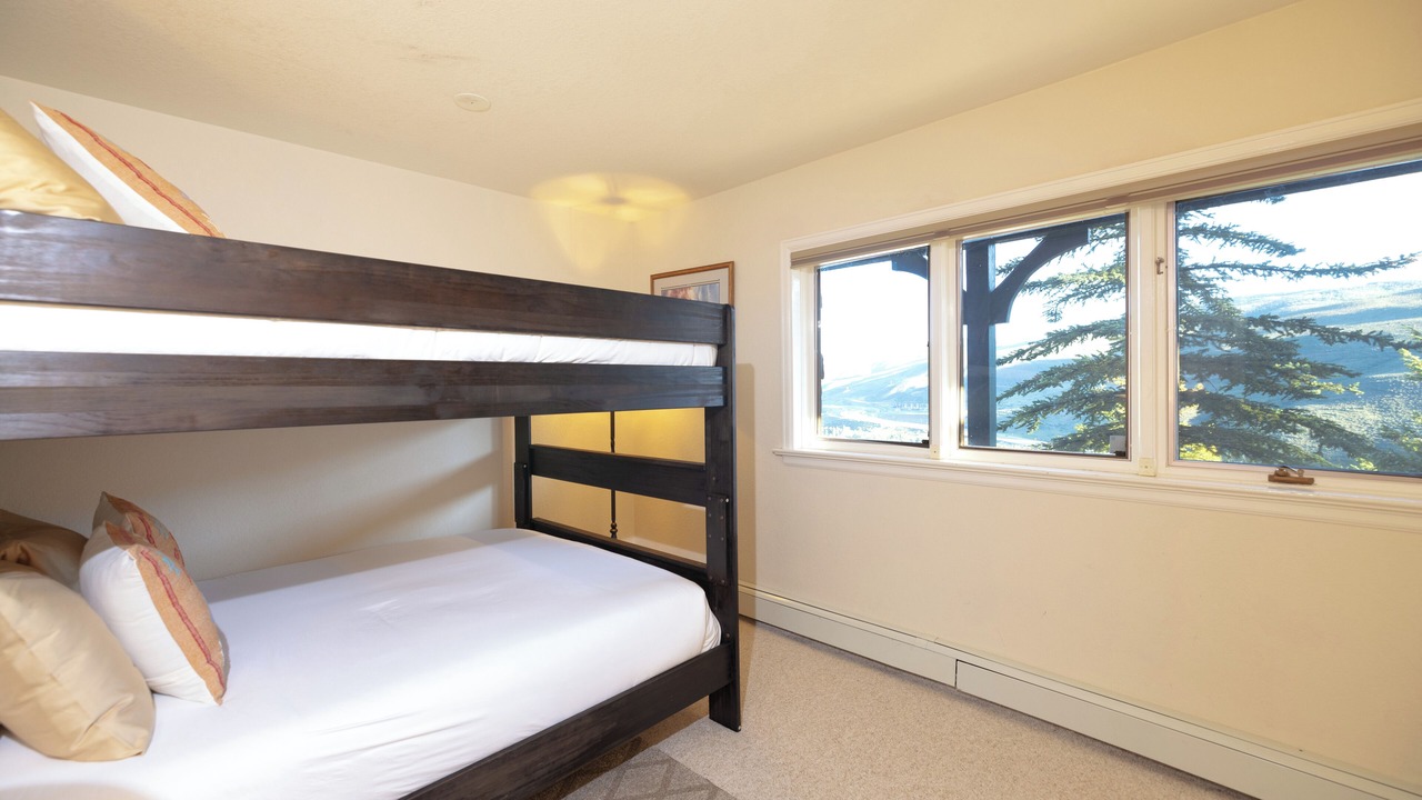 Photo of Bedroom in Eagle-Vail