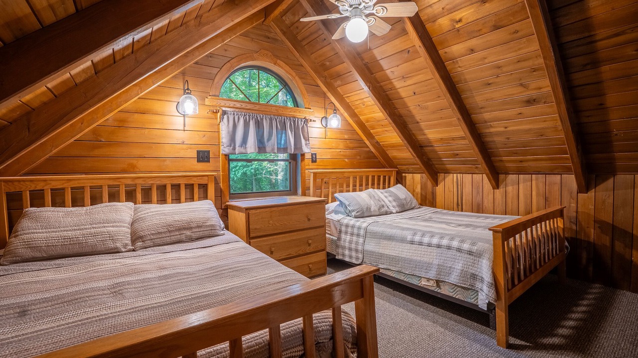 Photo of Bedroom in Lansing