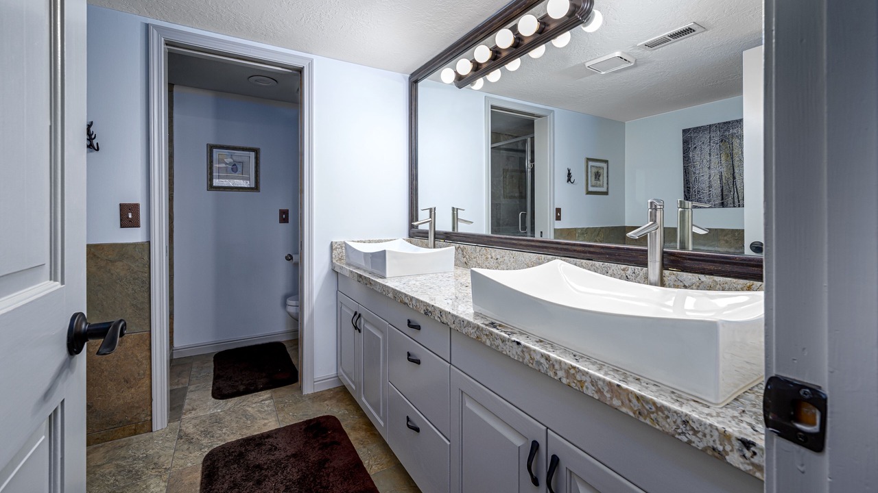Photo of Bathroom in North Park City