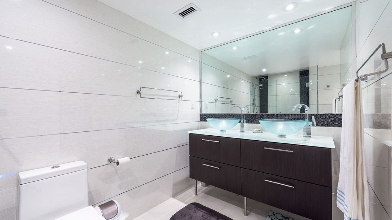 Photo of Bathroom in South Beach