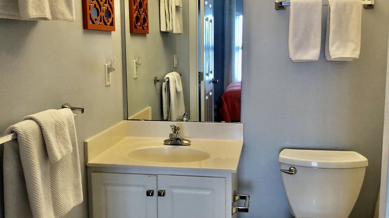 Photo of Bathroom in Navarre Beach