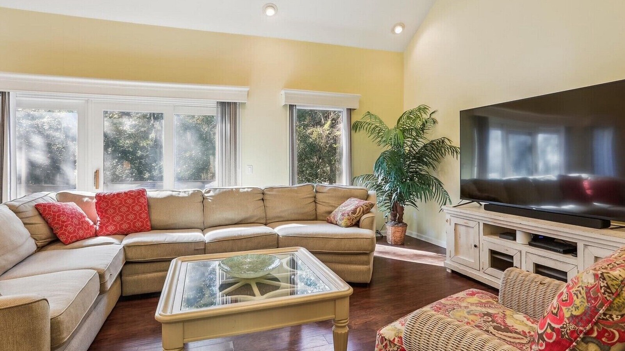 Photo of Bedroom in Oceanside