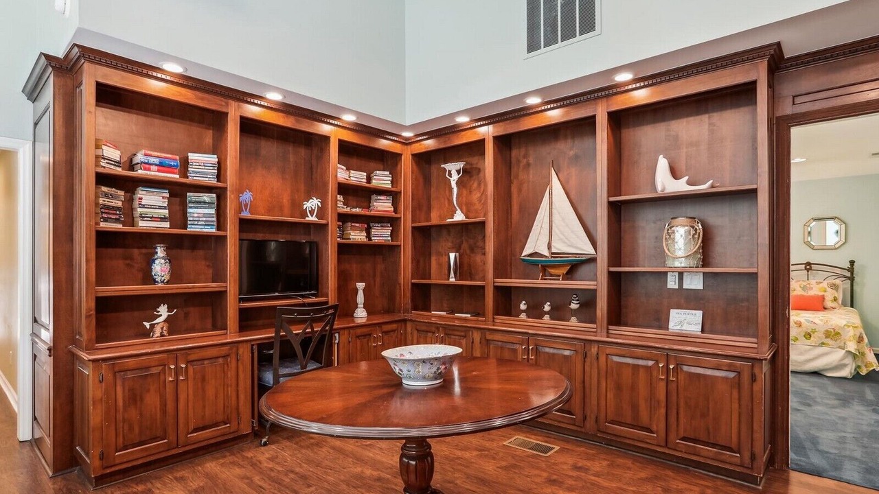 Photo of Bedroom in Oceanside