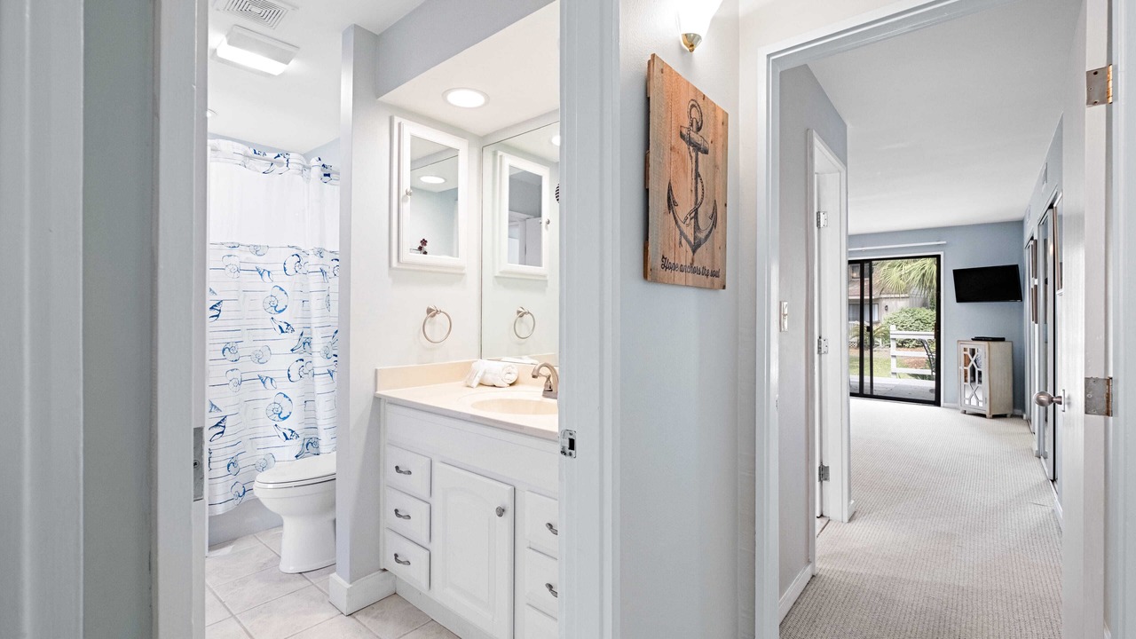 Photo of Bathroom in Palmetto Dunes
