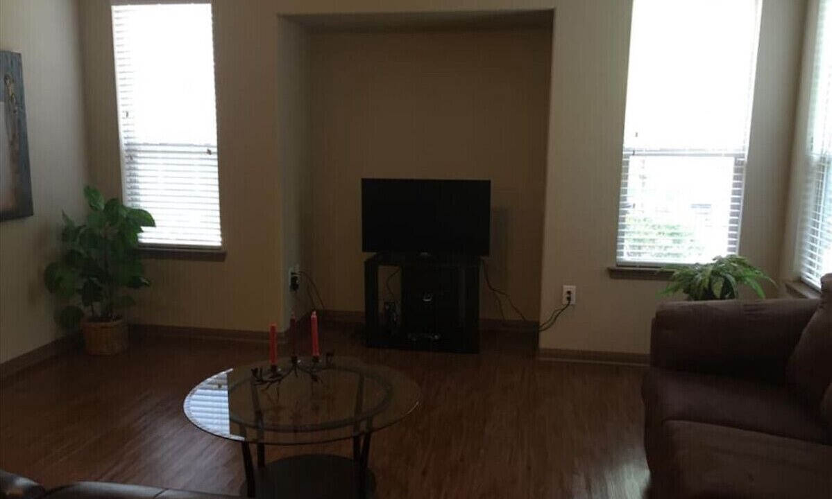 Photo of Livingroom in Grogan's Mill
