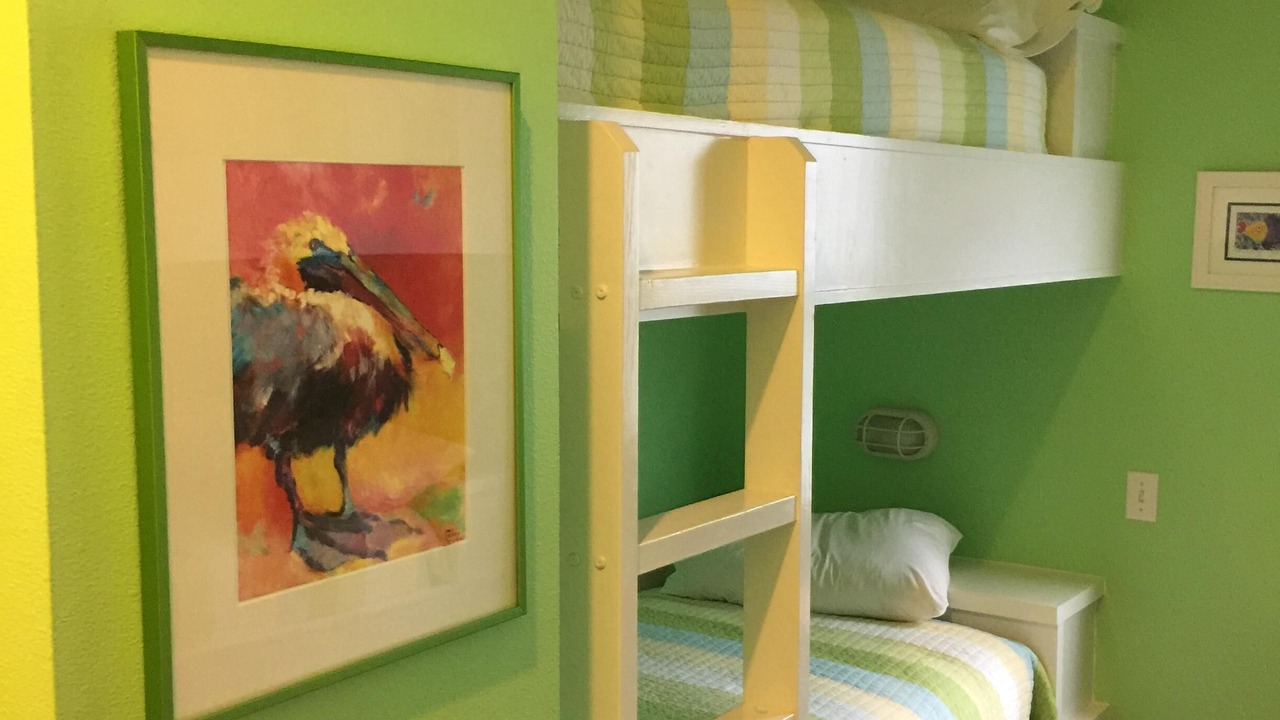 Photo of Bedroom in Pirates Beach