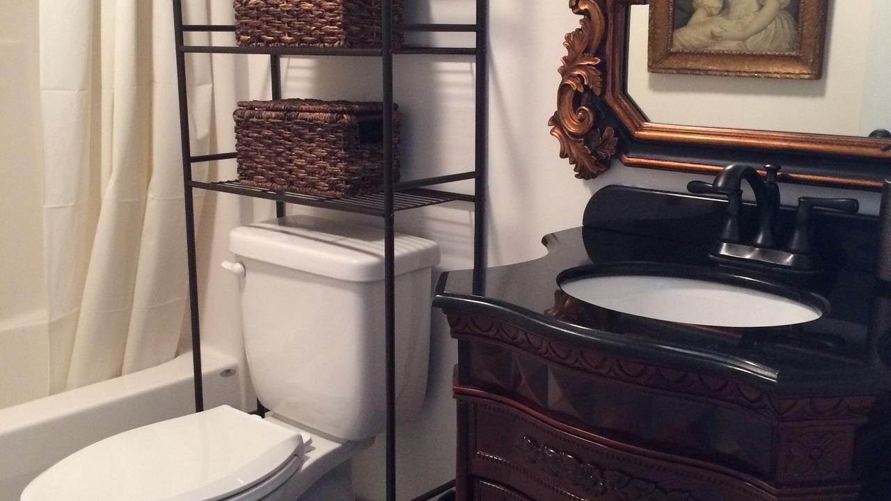 Photo of Bathroom in Mayfield
