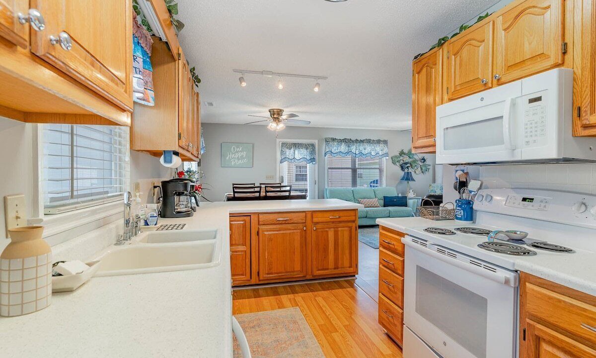 Photo of Kitchen in Surfside Beach