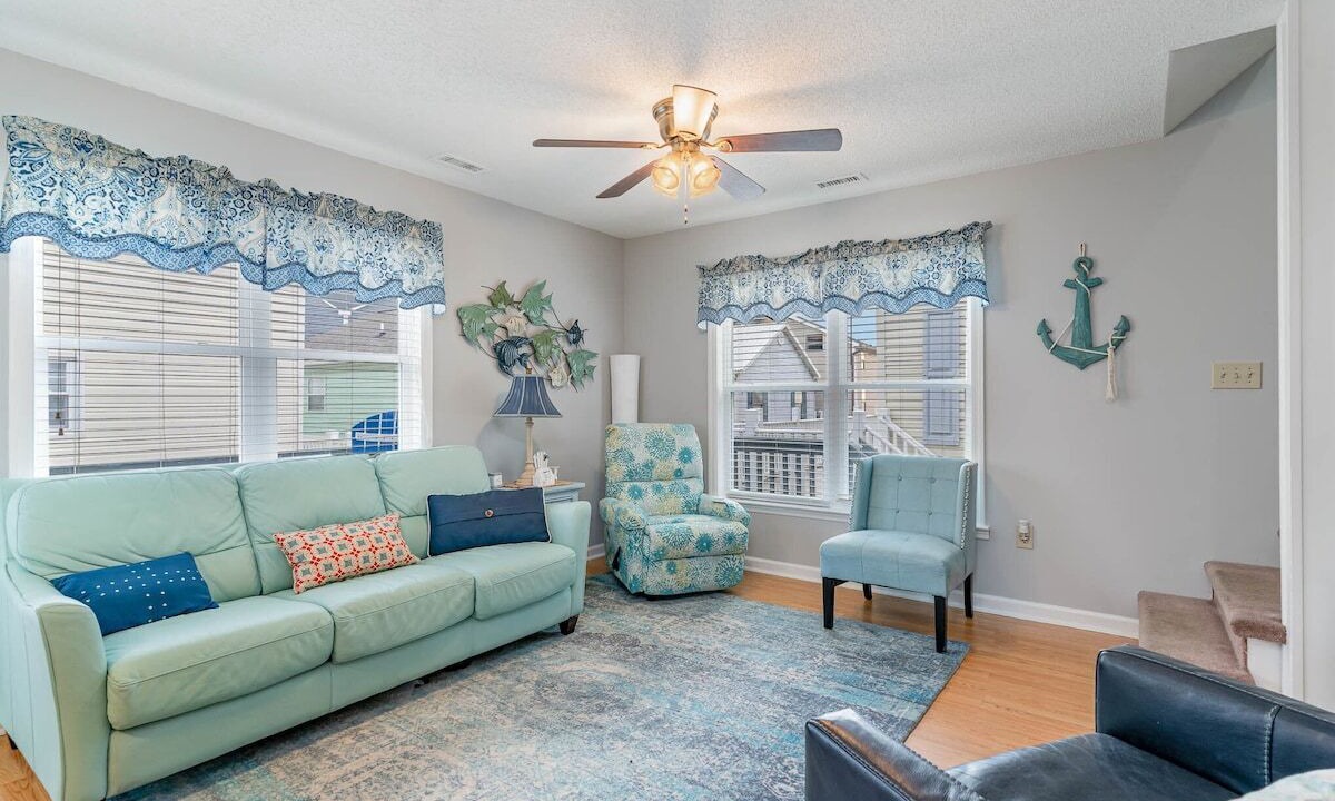 Photo of Livingroom in Surfside Beach