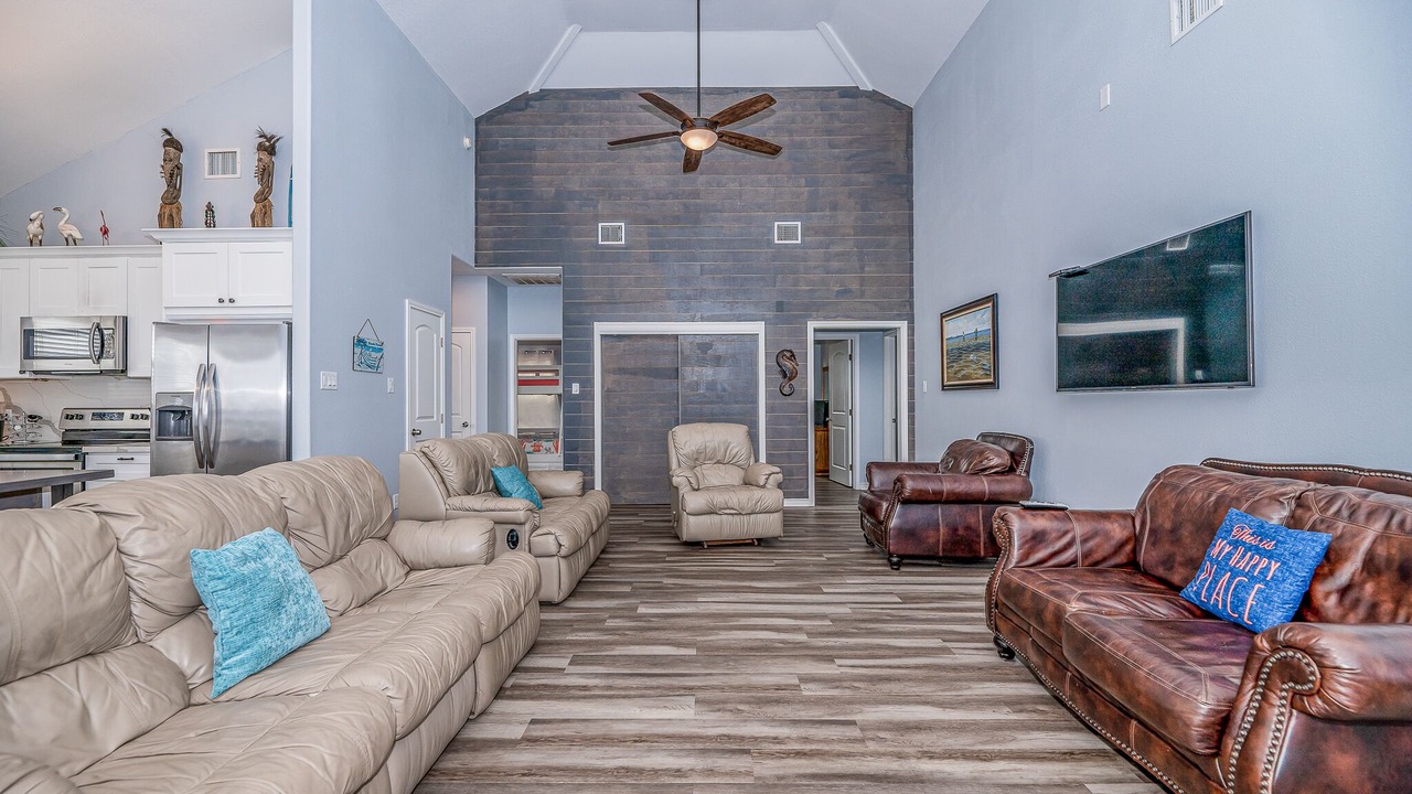 Photo of Livingroom in Crystal Beach