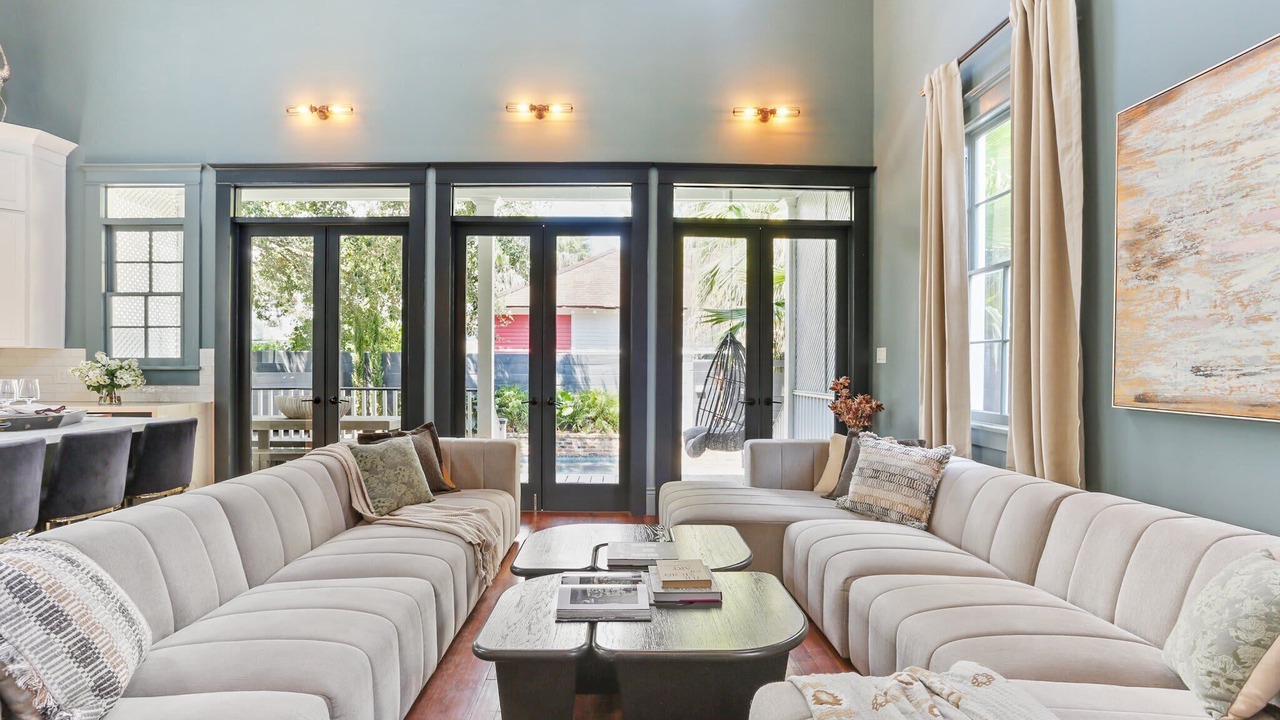Photo of Livingroom in Lower Garden District