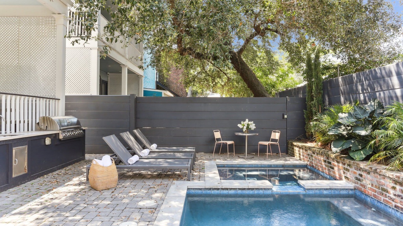 Photo of Outdoor in Lower Garden District