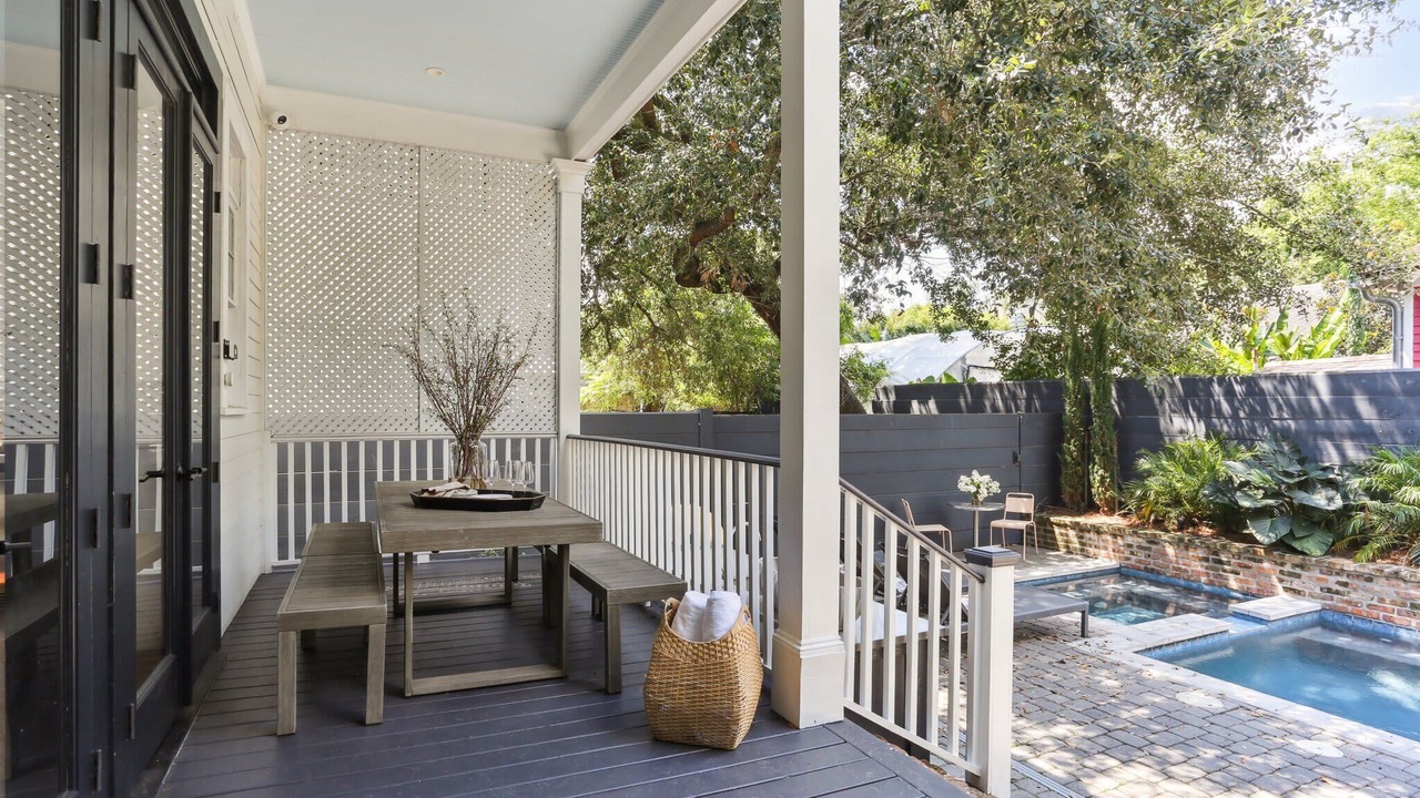 Photo of Outdoor in Lower Garden District