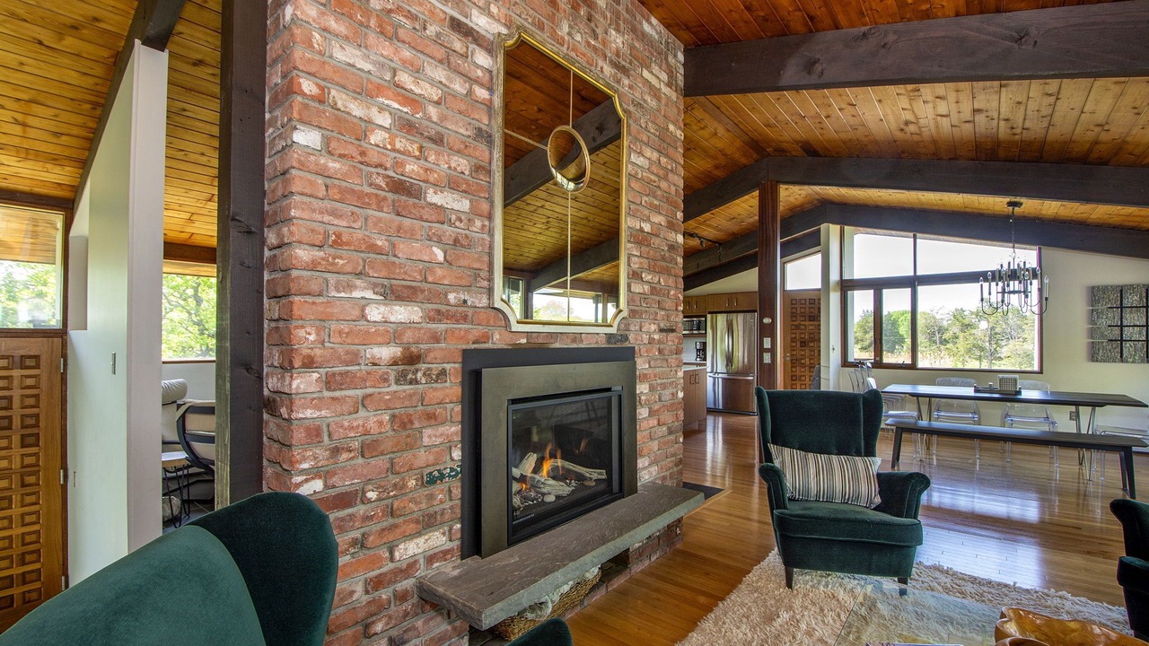 Photo of Livingroom in Minot