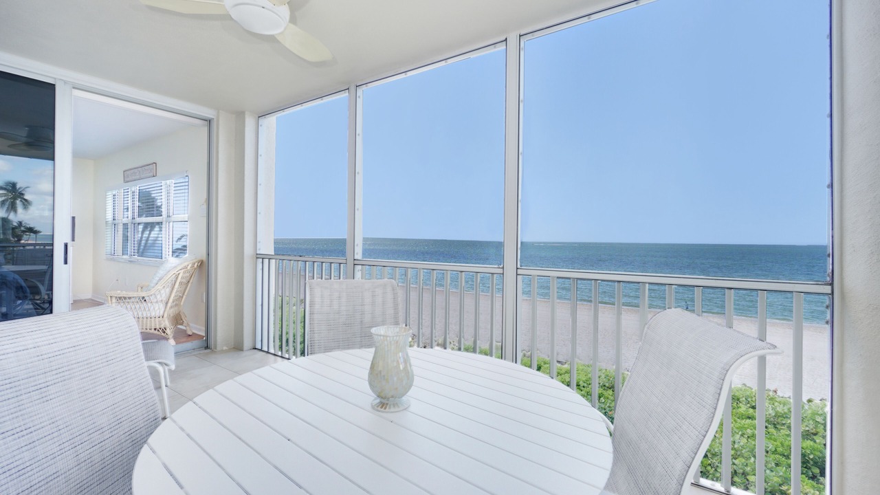 Photo of Outdoor in Vanderbilt Beach
