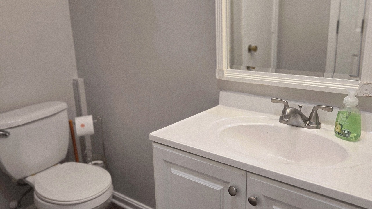 Photo of Bathroom in Eastward Look