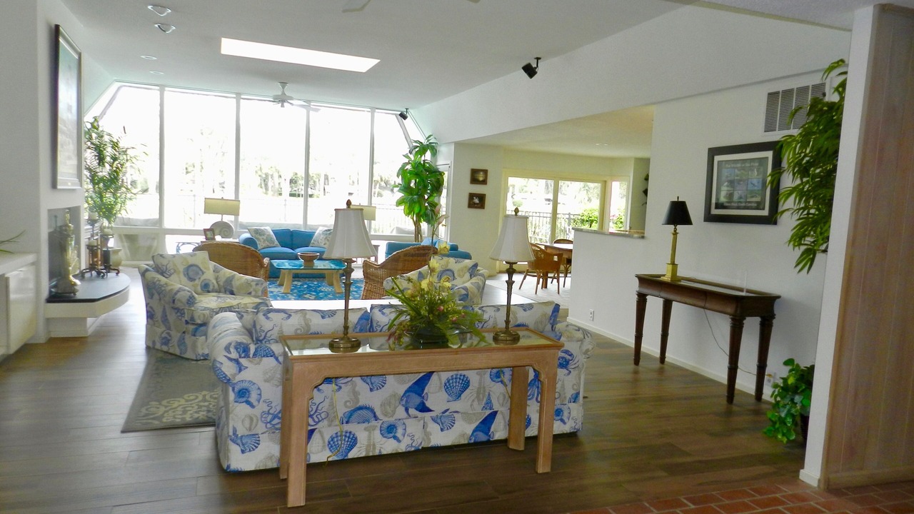 Photo of Livingroom in Oceanside