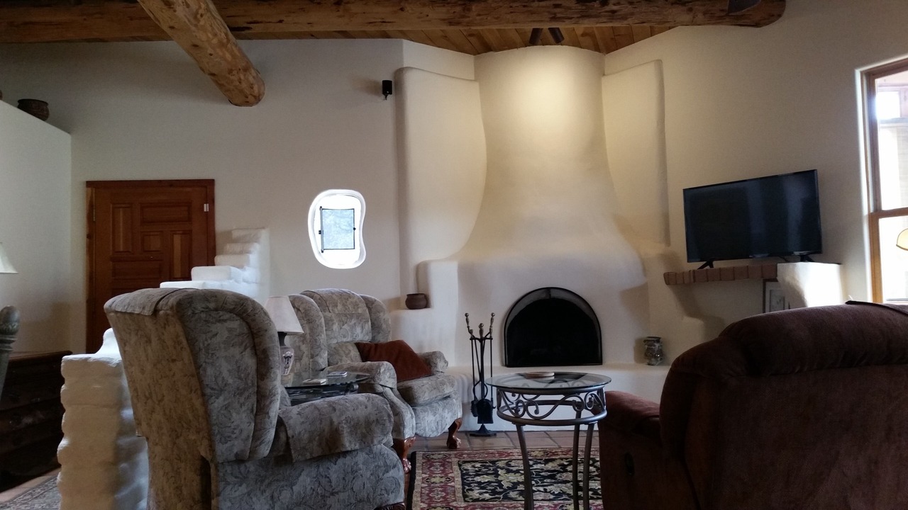 Photo of Livingroom in Pecos