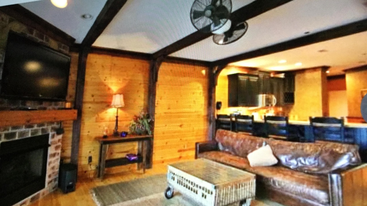 Photo of Livingroom in Camdenton