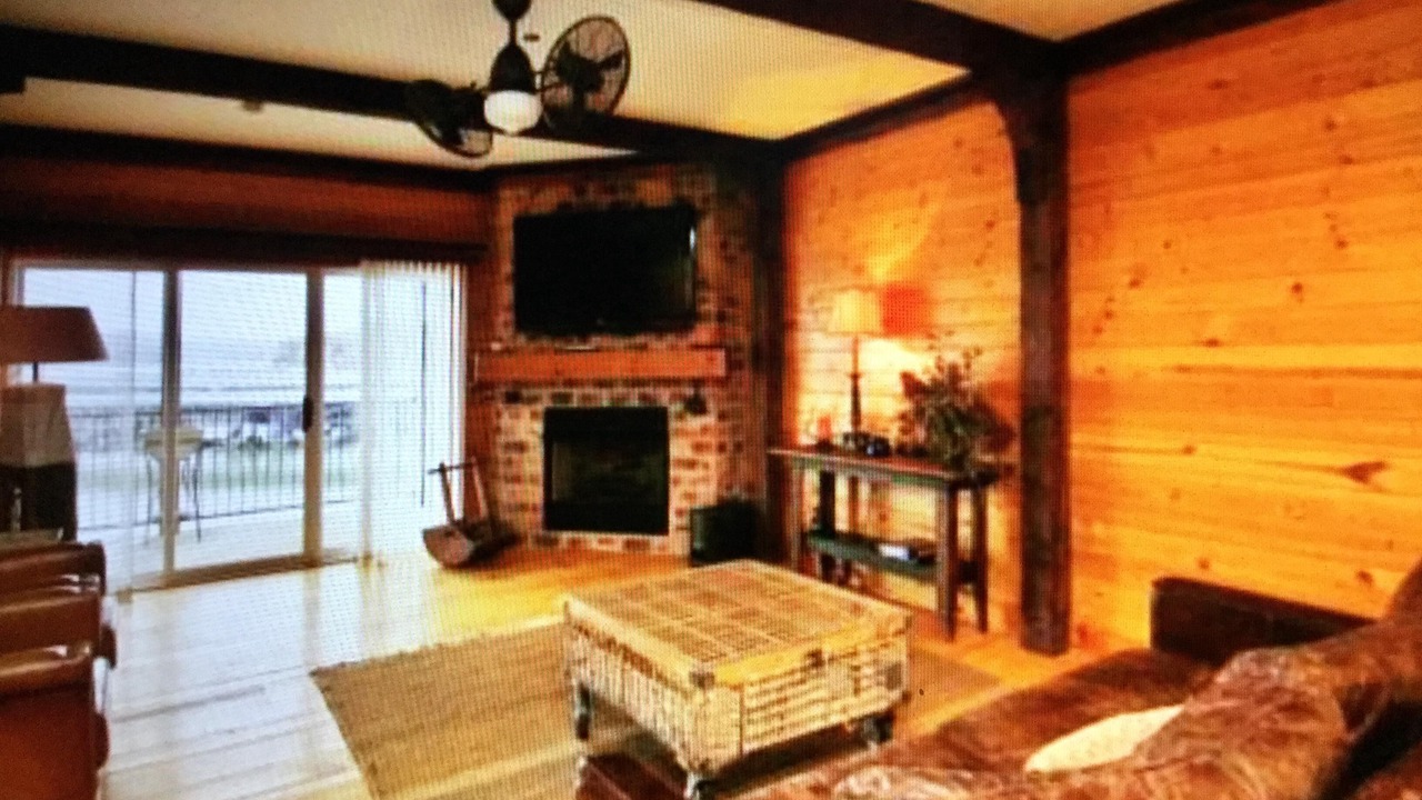 Photo of Livingroom in Camdenton