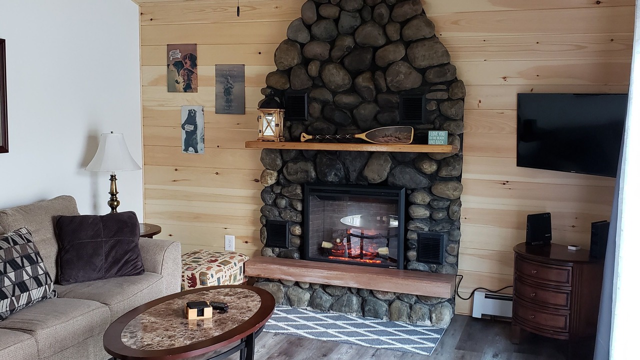Photo of Livingroom in Ticonderoga