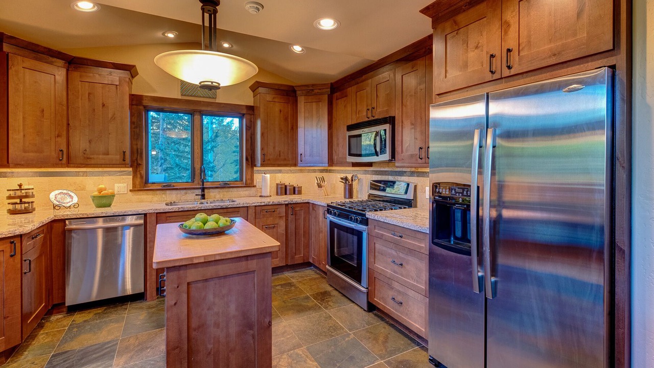 Photo of Kitchen in Columbine Lake