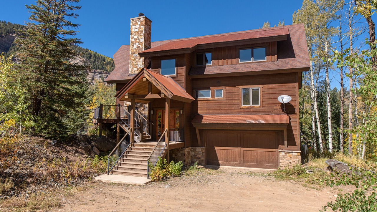 Photo of Outdoor in Columbine Lake