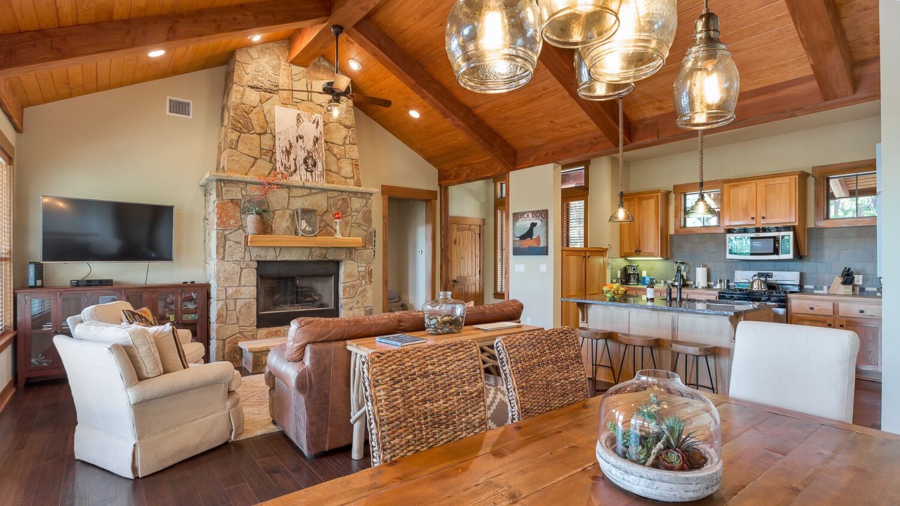 Photo of Livingroom in Leander