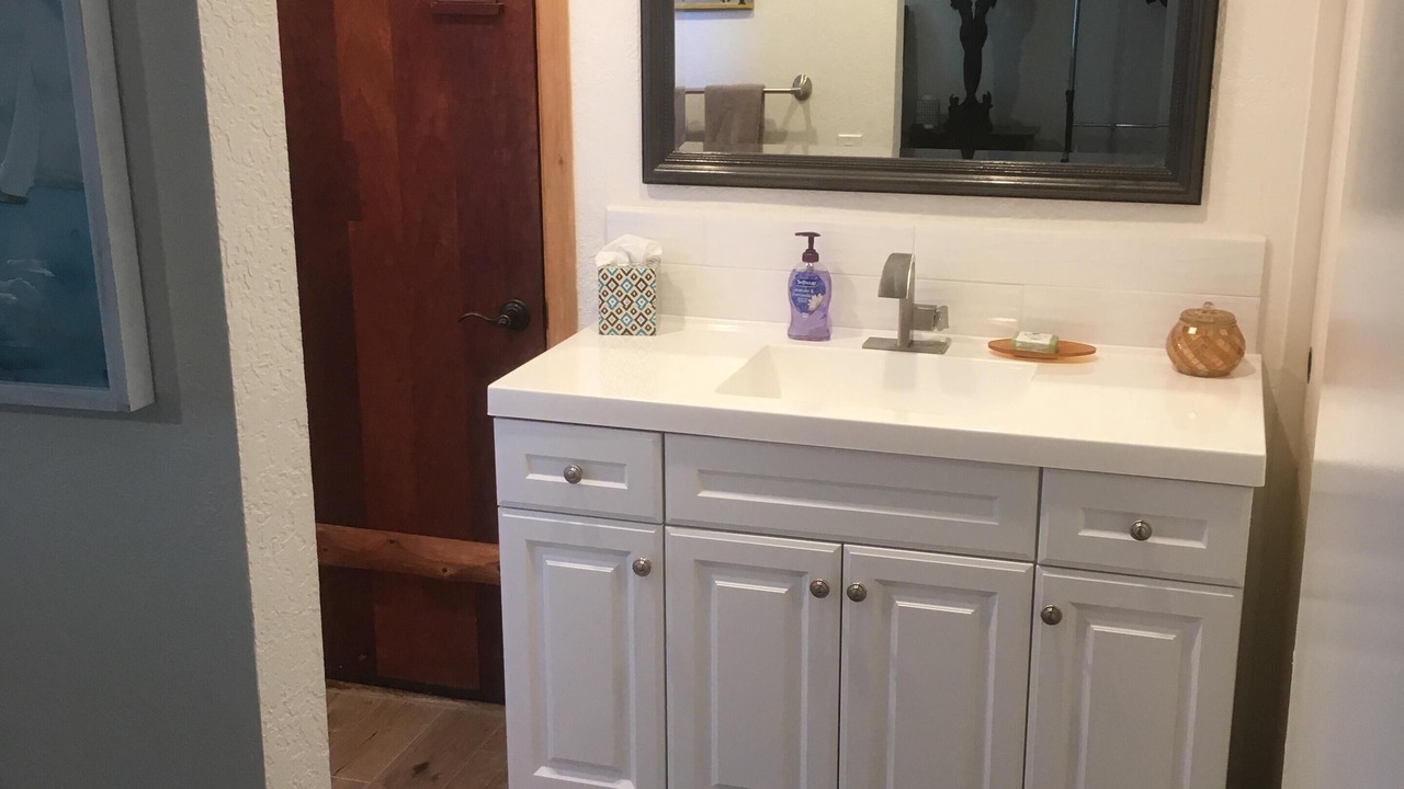 Photo of Bathroom in Spinnaker Hill