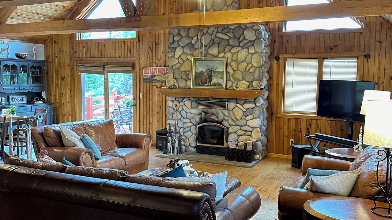 Photo of Livingroom in Park County