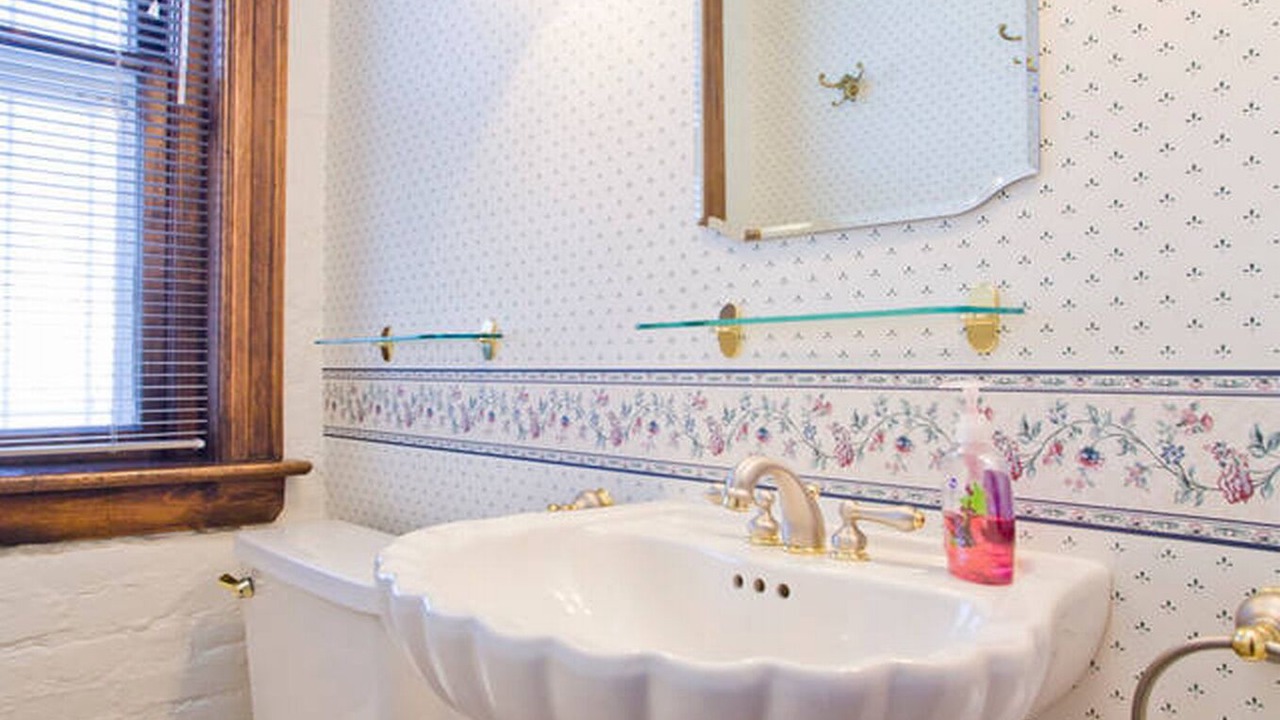 Photo of Bathroom in Capitol Hill