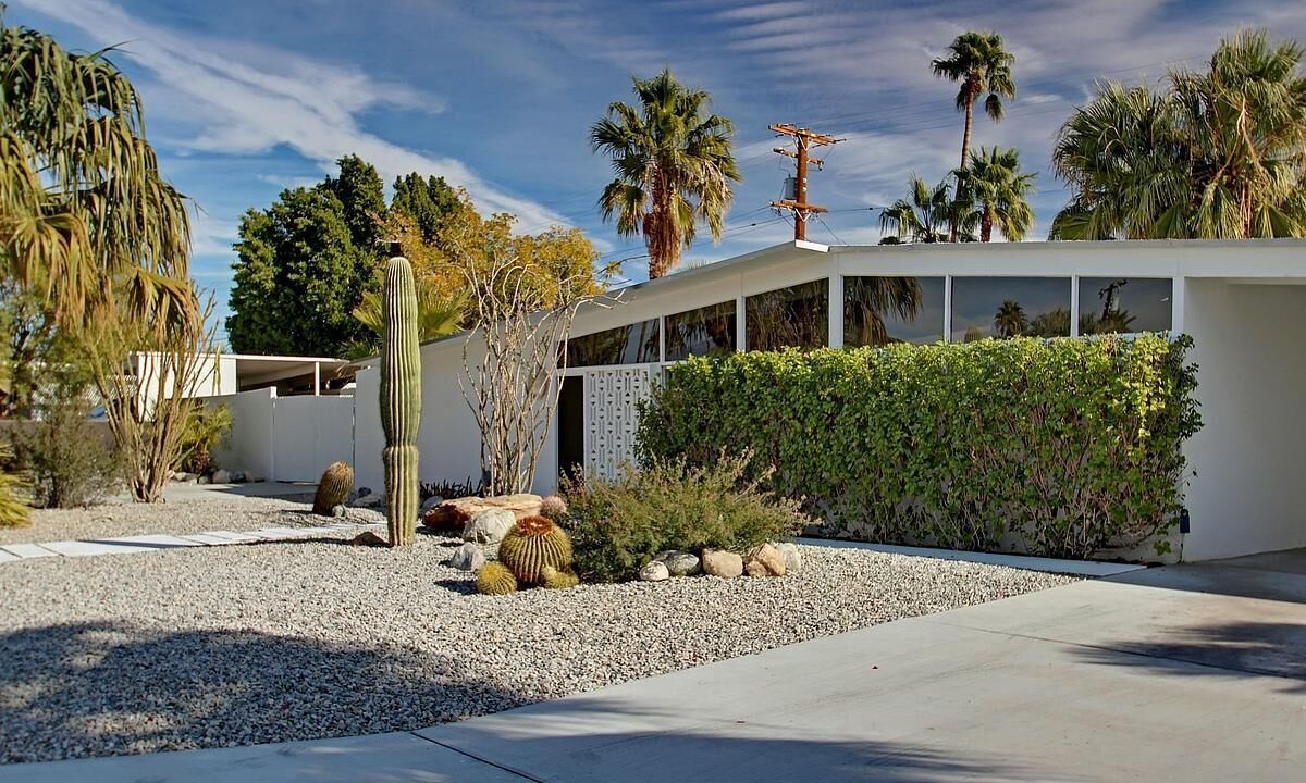 Photo of Outdoor in Racquet Club Estates